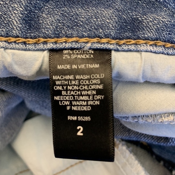 Express Cut Off Jean Shorts - Picture 9 of 13